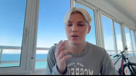 Snapshot of moonflamek chatting on 02-24-26, 12:14 moonflamek online show from 02-24-26, 12:14