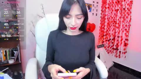 Snapshot of moonlady_ chatting on 02-15-26, 01:46 MOON online show from 02-15-26, 01:46