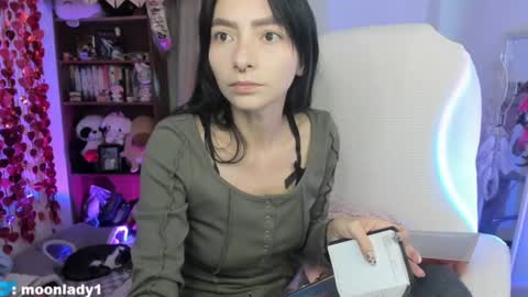 MOON  online show from 07-22-26, 10:01