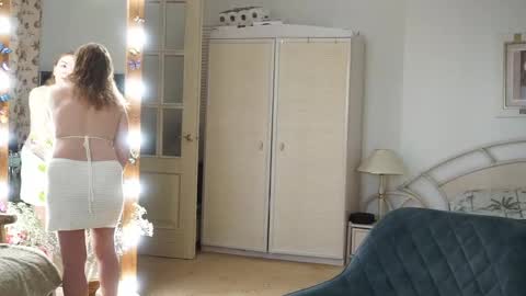 Snapshot of moonlight4u chatting on 04-27-26, 03:48 Jane online show from 04-27-26, 03:48