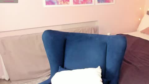 Eva online show from 04-27-26, 11:30