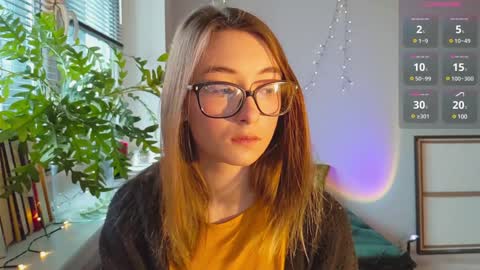 Snapshot of moonlight__lovers chatting on 12-26-24, 11:10 Dana online show from 12-26-24, 11:10