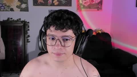 Clove online show from 01-13-26, 05:35