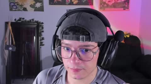 Clove online show from 02-18-26, 05:36