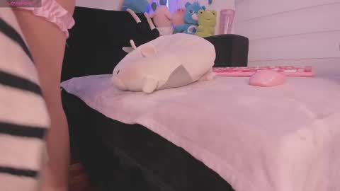 moonliight__ online show from 02-25-25, 01:20