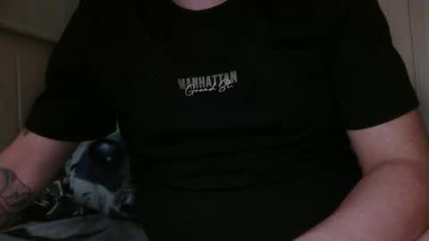 Snapshot of moonlines chatting on 10-05-25, 02:54 BouncyBoner online show from 10-05-25, 02:54