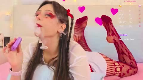 Snapshot of moonlitediva chatting on 02-14-26, 07:27 Cristy online show from 02-14-26, 07:27