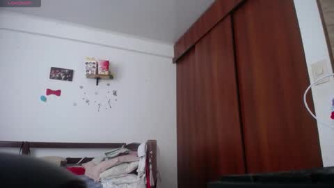 Snapshot of moonlunita chatting on 11-13-25, 02:38 moonlunita online show from 11-13-25, 02:38