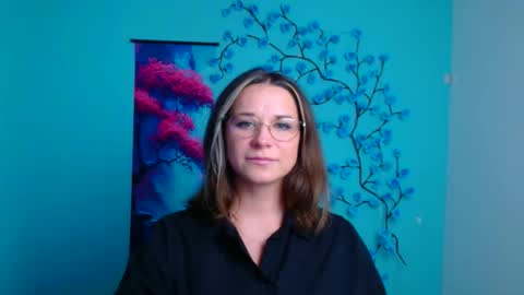 Susanna online show from 11-23-25, 12:05