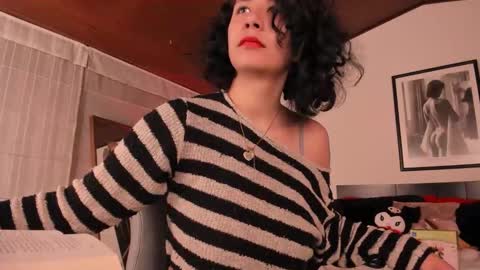 Michelle online show from 11-21-25, 01:21