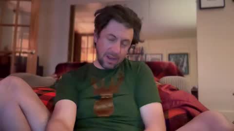 Snapshot of moony__ chatting on 12-11-24, 04:07 Moon online show from 12-11-24, 04:07