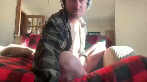 Snapshot of moony__ chatting on 02-20-25, 04:14 Moon online show from 02-20-25, 04:14