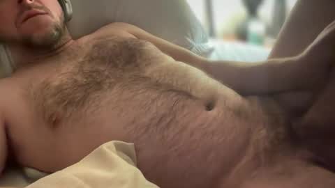 Snapshot of moony__ chatting on 11-24-25, 04:56 Moon online show from 11-24-25, 04:56