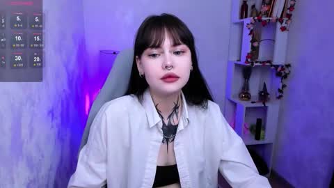 Snapshot of morana_batt chatting on 10-21-25, 02:12 Morana online show from 10-21-25, 02:12