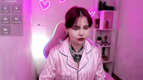 Snapshot of morana_batt chatting on 11-22-25, 01:59 Morana online show from 11-22-25, 01:59