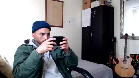 Abelardo online show from 11-19-25, 02:50