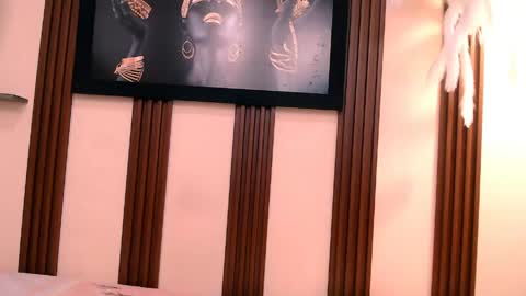 alexia online show from 04-19-26, 06:54