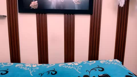 alexia online show from 06-29-26, 07:58