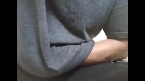 Snapshot of moreno_gatto chatting on 10-16-25, 04:08 moreno_gatto online show from 10-16-25, 04:08