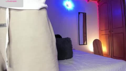 morenosiam online show from 10-12-25, 12:42