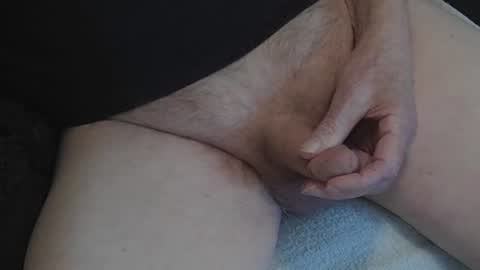 Snapshot of moreorless5 chatting on 12-21-25, 01:29 moreorless5 online show from 12-21-25, 01:29