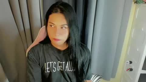 Snapshot of morgan_fuckdoll chatting on 05-22-26, 02:08 MORGAN online show from 05-22-26, 02:08