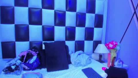 Snapshot of morganasmit_ chatting on 06-25-26, 02:32 morganasmit_ online show from 06-25-26, 02:32