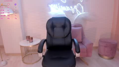 Morgan Hicks online show from 02-11-25, 12:49