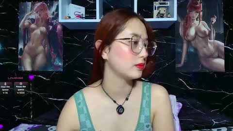 Snapshot of morita__ chatting on 12-22-25, 10:01 monica online show from 12-22-25, 10:01