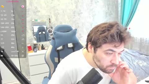 Snapshot of morlaios chatting on 02-17-25, 11:44 Morl online show from 02-17-25, 11:44