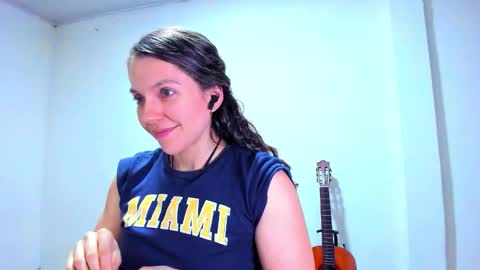 Snapshot of morning_littlestart chatting on 09-23-25, 01:52 Morning start online show from 09-23-25, 01:52