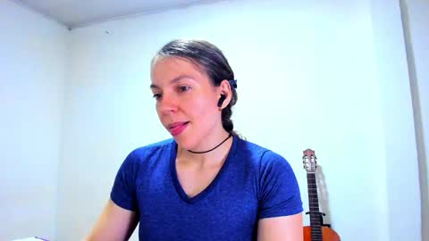 Snapshot of morning_littlestart chatting on 10-17-25, 04:04 Morning start online show from 10-17-25, 04:04