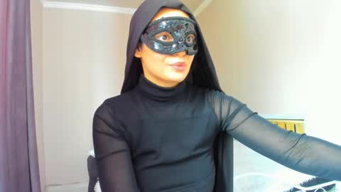 Snapshot of moroccan_diamond_ chatting on 01-17-26, 07:02 Medina online show from 01-17-26, 07:02