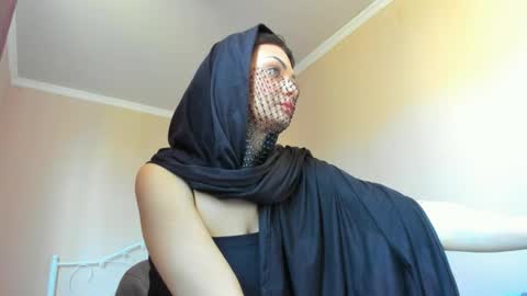 Snapshot of moroccan_diamond_ chatting on 03-22-26, 08:40 Medina online show from 03-22-26, 08:40
