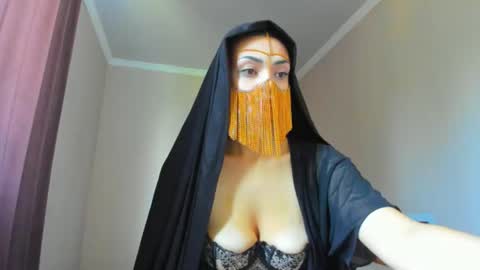 Medina online show from 07-25-26, 06:44