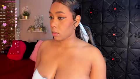 Snapshot of morochaa_fire chatting on 12-05-24, 11:49 Morocha online show from 12-05-24, 11:49