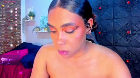 Snapshot of morochaa_fire chatting on 12-08-24, 05:33 Morocha online show from 12-08-24, 05:33