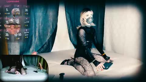 Snapshot of morphelina chatting on 05-06-26, 07:46 Morphelina online show from 05-06-26, 07:46