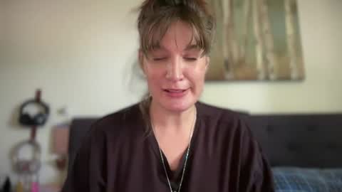 Snapshot of mossy_mommy chatting on 07-14-26, 04:02 Mossy Mommy online show from 07-14-26, 04:02