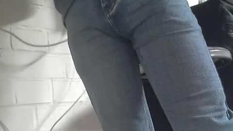 Snapshot of motofann2 chatting on 03-11-26, 12:22 motofann2 online show from 03-11-26, 12:22