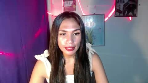 mouiline_rouge69 online show from 02-20-25, 08:17