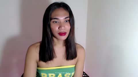 mouiline_rouge69 online show from 07-16-26, 03:40