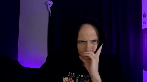 Snapshot of mount_vesuvius chatting on 10-25-25, 04:02 mount_vesuvius online show from 10-25-25, 04:02