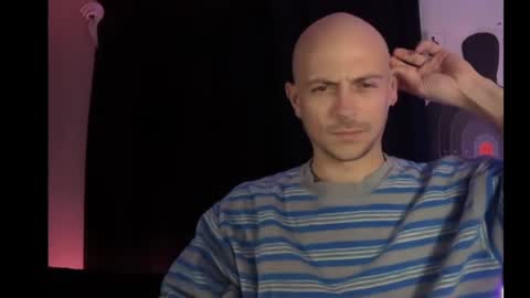 mount_vesuvius online show from 04-14-26, 05:13