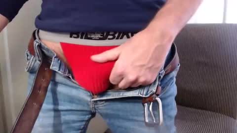 Manny online show from 01-11-25, 07:38