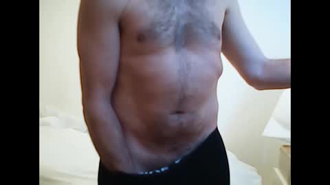 Snapshot of mountainrunner chatting on 01-10-26, 02:19 Marccoo online show from 01-10-26, 02:19