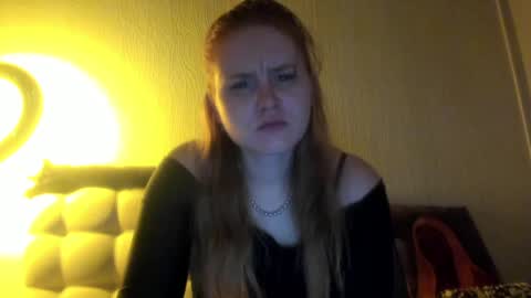 Snapshot of moviestar_ chatting on 02-21-25, 01:11 Eva online show from 02-21-25, 01:11