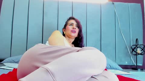 Snapshot of moxa_hot chatting on 12-26-24, 05:08 moxa hot online show from 12-26-24, 05:08