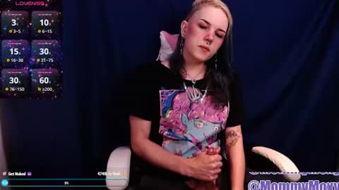 Moxy online show from 06-19-26, 06:12