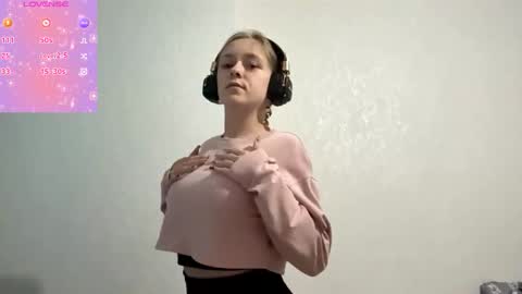 Jenny online show from 12-14-25, 04:18